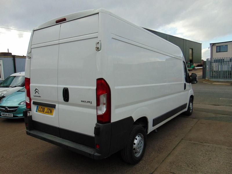 Used Citroën Relay 130 HP (95 kW) 2018 White Van