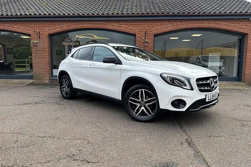 White Used 2019 Mercedes GLA180 Urban SUV | £15,499 (Good price) - Image 1/1