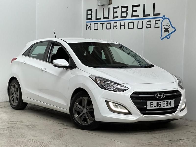 Used Hyundai i30 SE 2016 White Hatchback