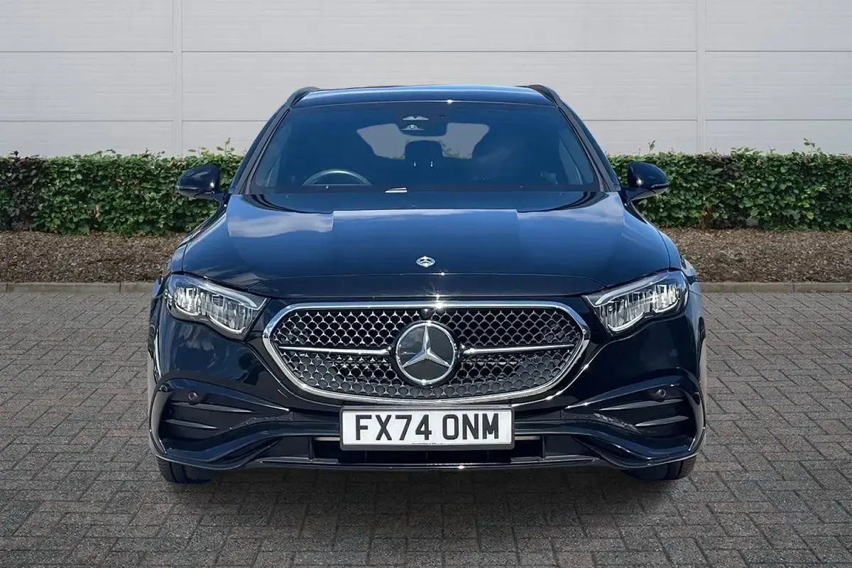 Used Mercedes E300 Urban 313 HP (230 kW) 2025 Black Estate