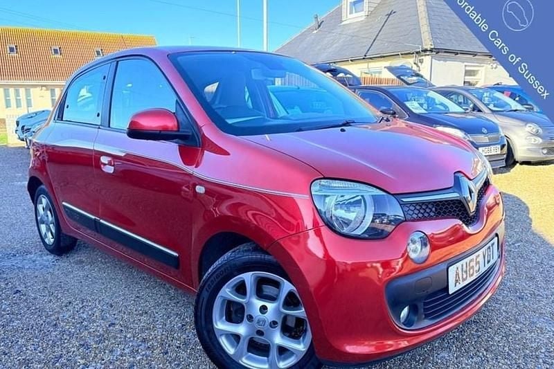 Red Used 2015 Renault Twingo Dynamique Hatchback | £4,495 (A bit pricey) - Image 1/1