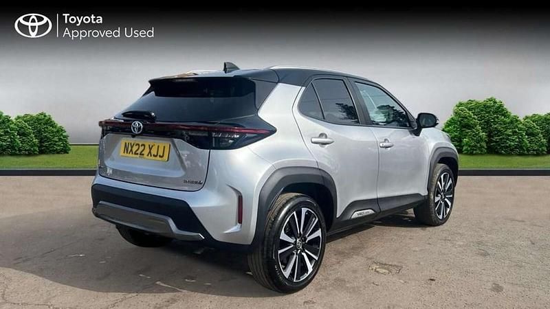 Used Toyota Yaris Cross Edition 113 HP (83 kW) 2022 Silver SUV