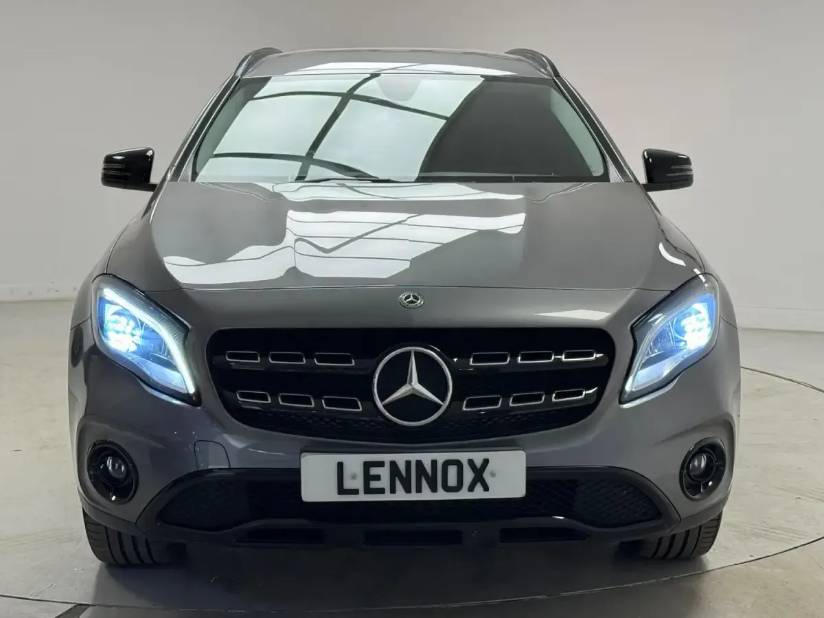 Used Mercedes GLA180 Urban 122 HP (89 kW) 2019 Grey SUV