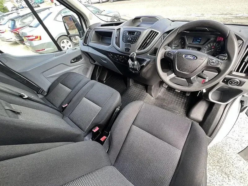 Used Ford Transit 130 HP (95 kW) 2026 Yellow Van