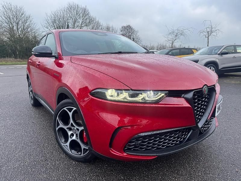 Red Used 2024 Alfa Romeo Tonale Veloce SUV | £24,495 (Fair price) - Image 1/4