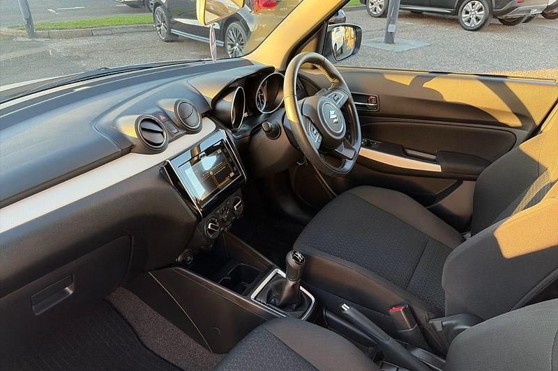 Used Suzuki Swift SZ-L 2023 White Hatchback