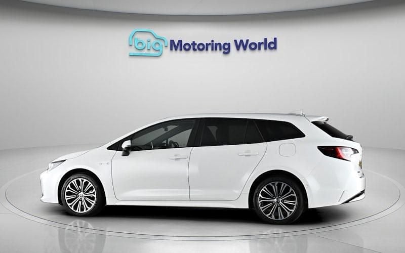 Usado Toyota Corolla Design 122 CV (89 kW) 2022 Familiar