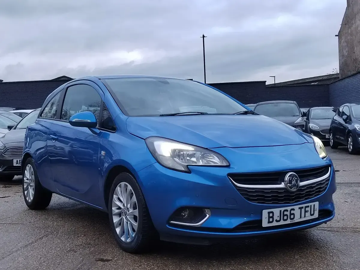 Used Vauxhall Corsa 88 HP (64 kW) 2016 Blue Hatchback