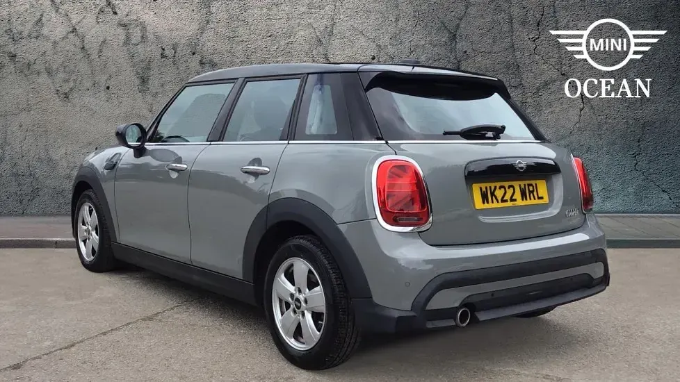 Used Mini Cooper Classic 134 HP (98 kW) 2022 Grey Hatchback