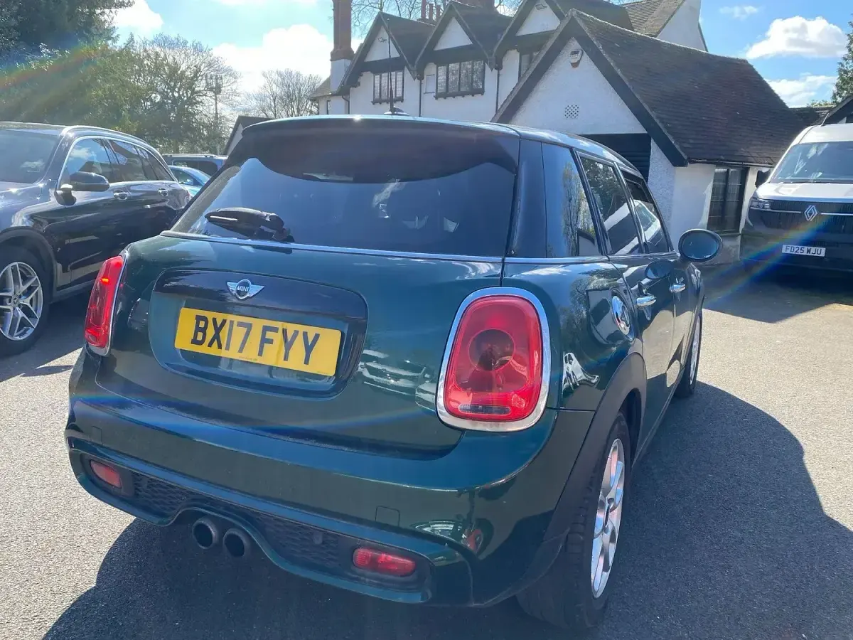 Used Mini Cooper S Hatch 192 HP (141 kW) 2017 Green Hatchback