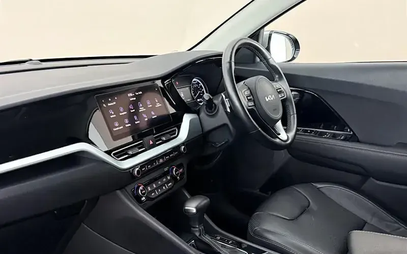 Used Kia Niro 141 HP (103 kW) 2022 Grey SUV