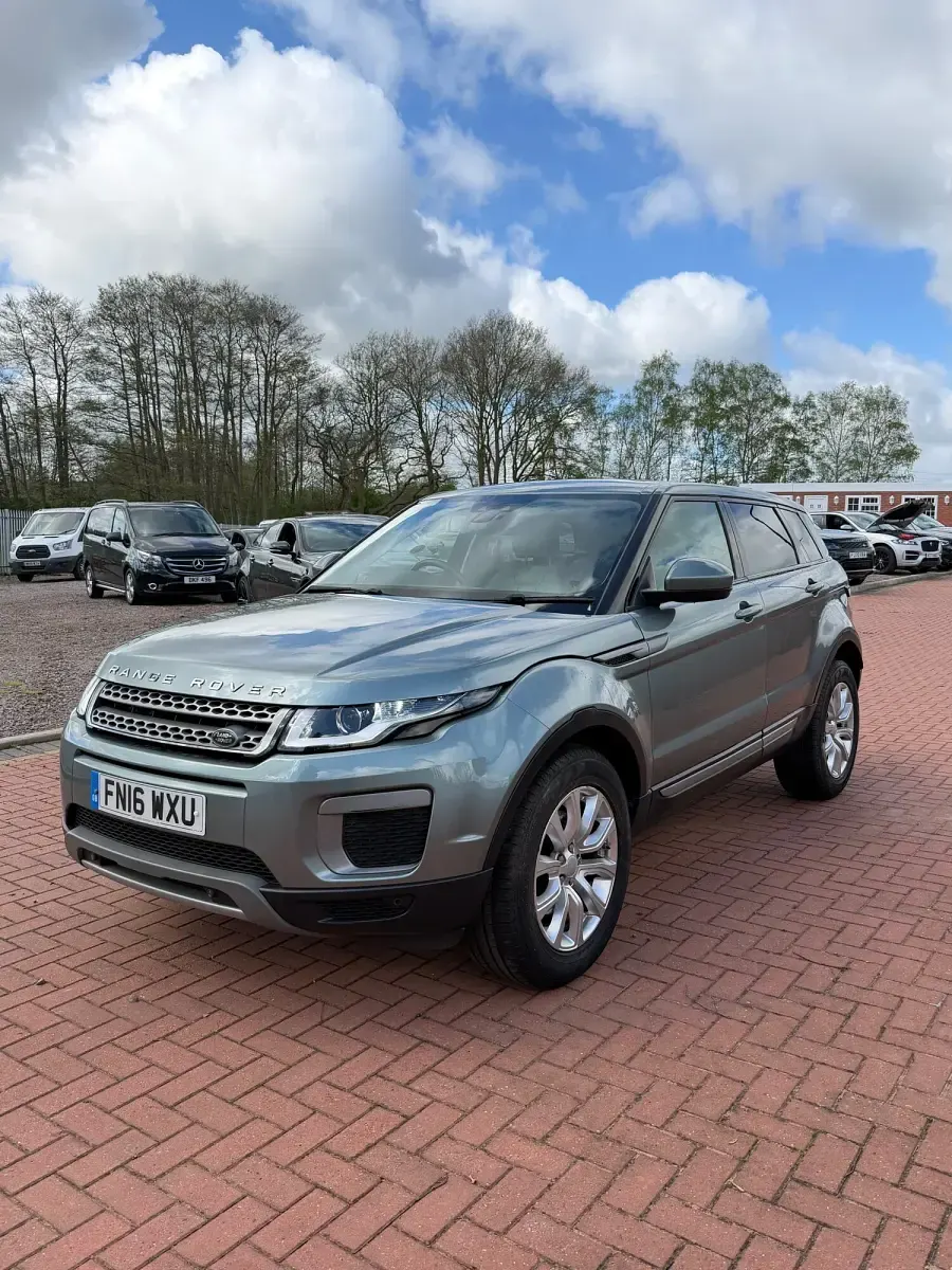 Used Land Rover Range Rover evoque SE 2016 Grey Estate