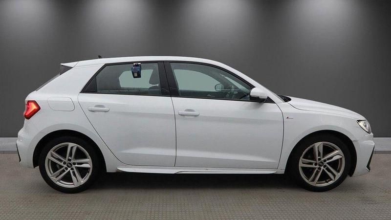 Used Audi A1 Sportback S-Line 95 HP (69 kW) 2021 White Hatchback