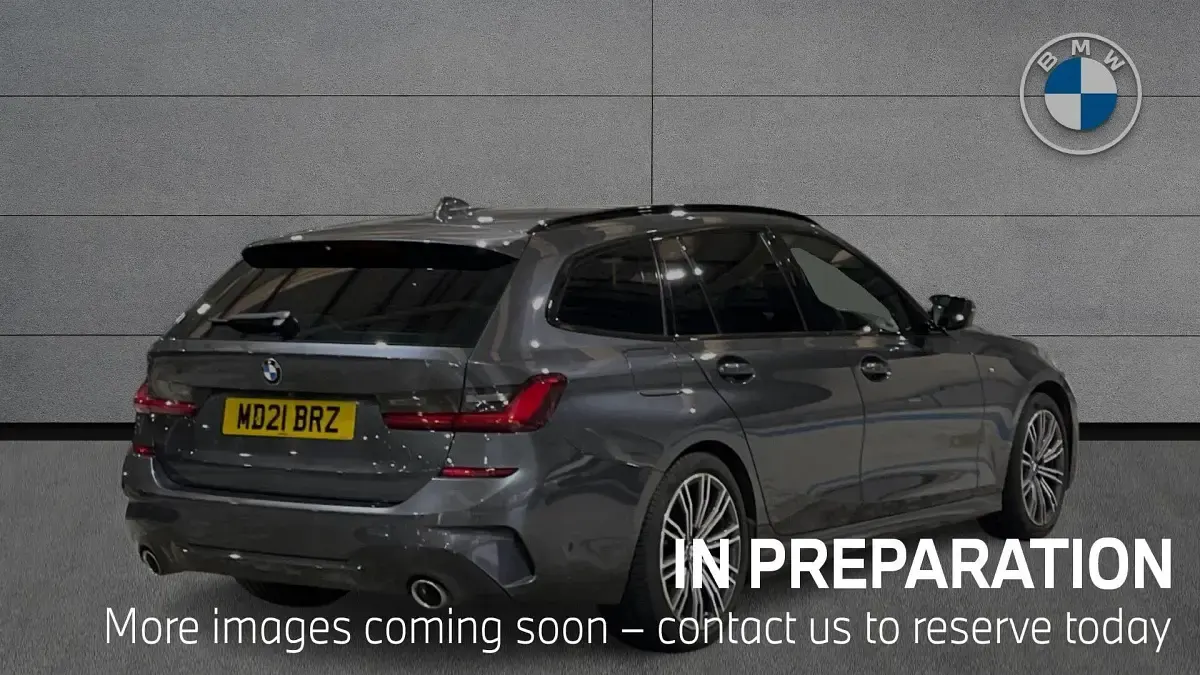 Begagnad BMW 318 M Sport 154 HK (113 kW) 2021 Grå Kombi