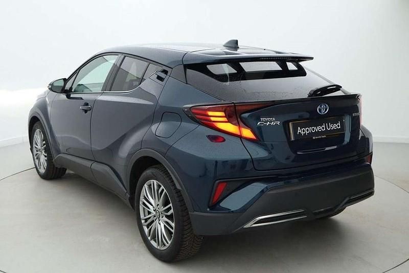 Used Toyota C-HR 180 HP (132 kW) 2023 Blue SUV