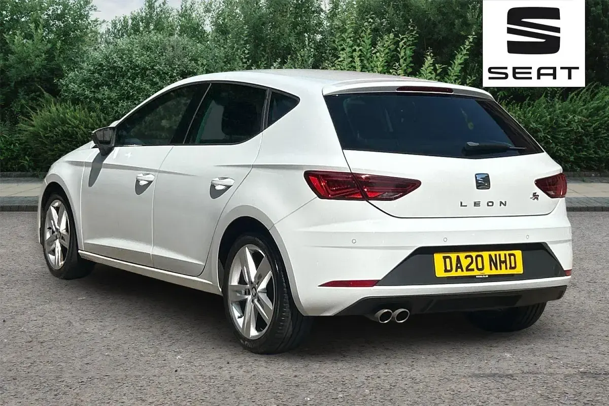 Used Seat Leon FR 150 HP (110 kW) 2020 White