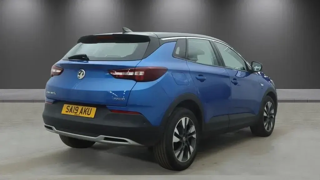 Used Vauxhall Grandland X Sport 130 HP (95 kW) 2019 Blue SUV