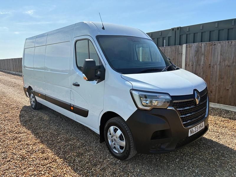 Used Renault Master Business 2023 White MPV