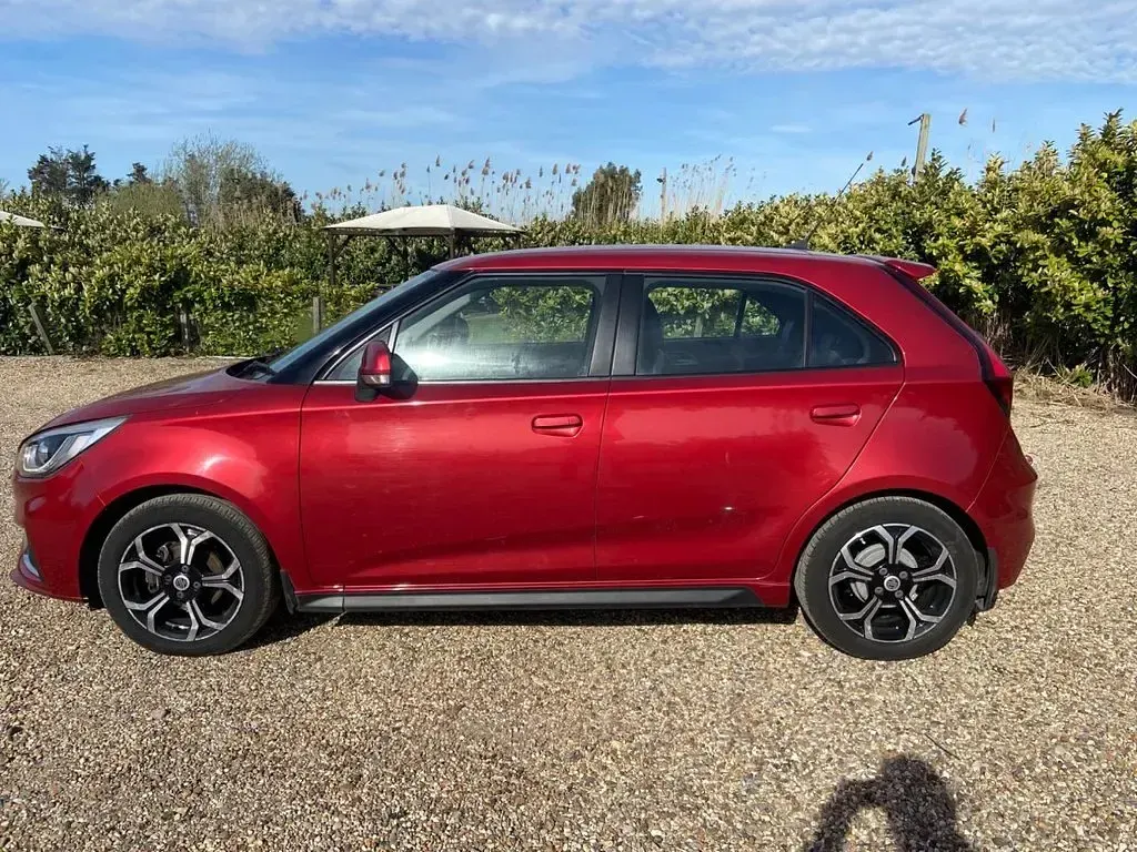 Used MG MG3 Exclusive 106 HP (77 kW) 2019 Red Hatchback