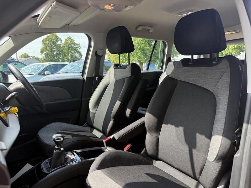 Używany Citroën C4 SpaceTourer Live 127 KM (93 kW) 2021 Szary Minivan