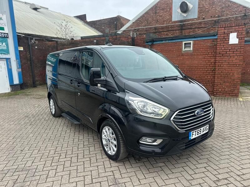 Black Used 2020 Ford Tourneo Titanium MPV | £15,995 (Good price) - Image 1/4