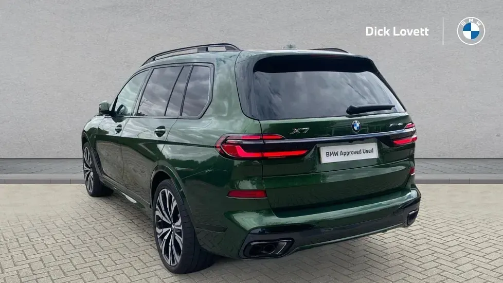 Used BMW X7 M Sport 376 HP (276 kW) 2026 Green SUV
