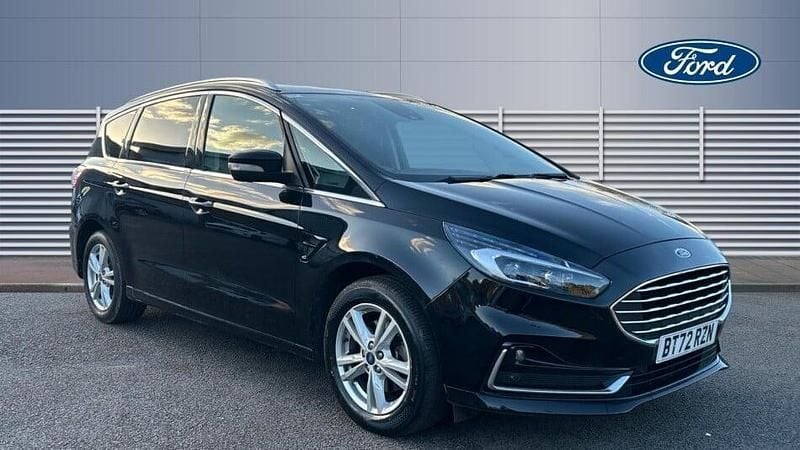 Used Ford S-MAX Titanium 190 HP (139 kW) 2022 Black MPV
