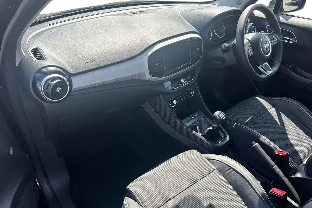 Used MG MG3 Exclusive 106 HP (77 kW) 2023 Black Hatchback