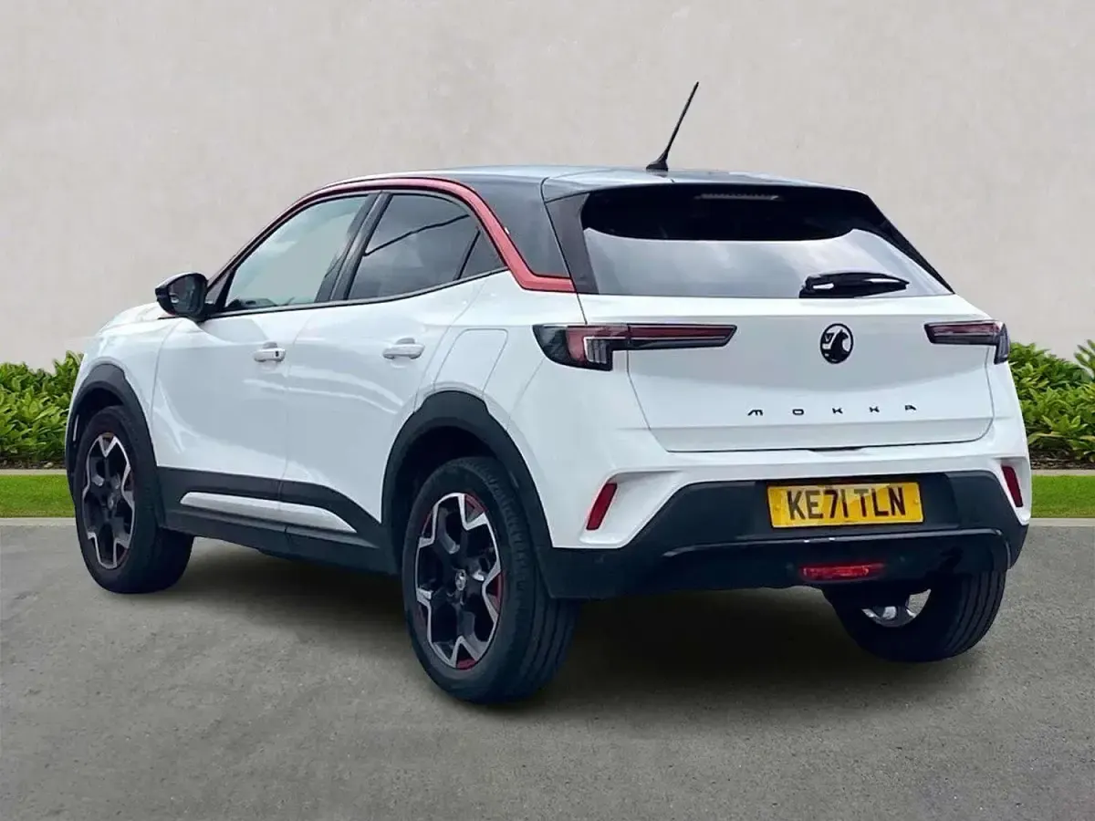 Used Vauxhall Mokka SRi 2022 White SUV