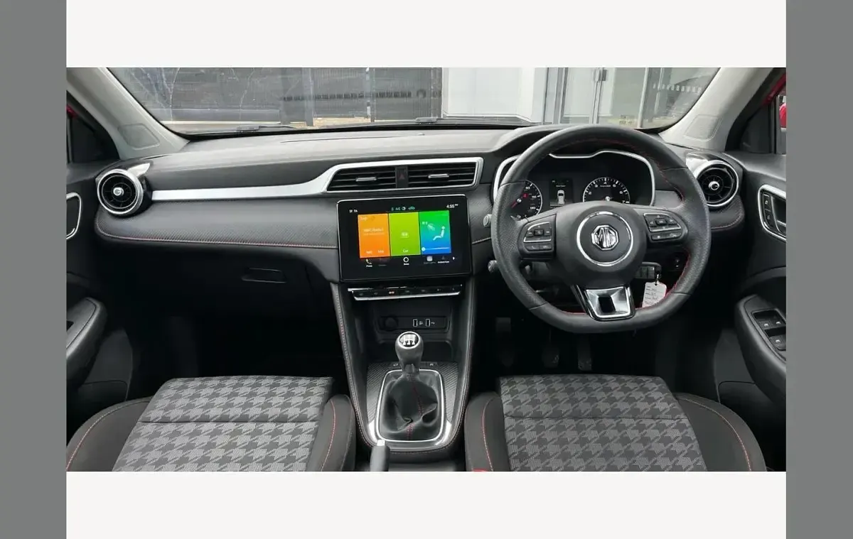 Used MG ZS Excite 105 HP (77 kW) 2022 Red SUV