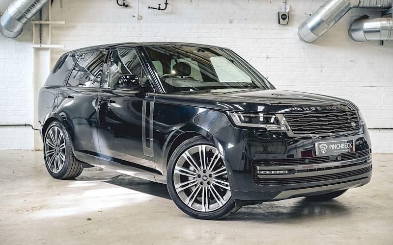 Used 2025 Land Rover Range Rover HSE SUV | £68,900 - Image 1/4