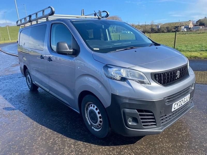 Used Peugeot Expert Premium 145 HP (106 kW) 2022 Grey Van