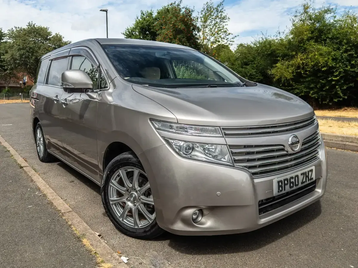 Used Nissan Elgrand 170 HP (125 kW) 2010 Gold MPV