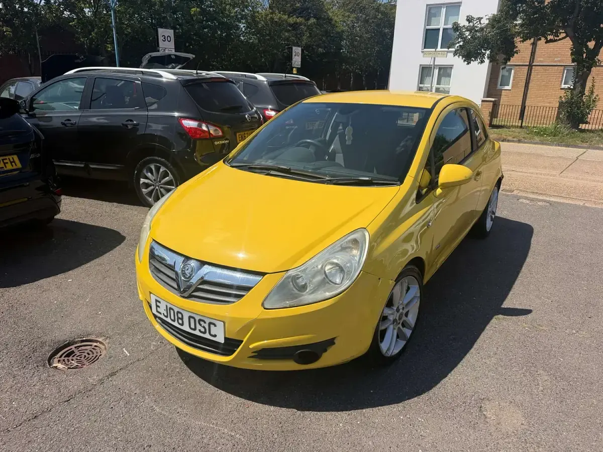 Used Vauxhall Corsa Design Edition 2008 Yellow Hatchback