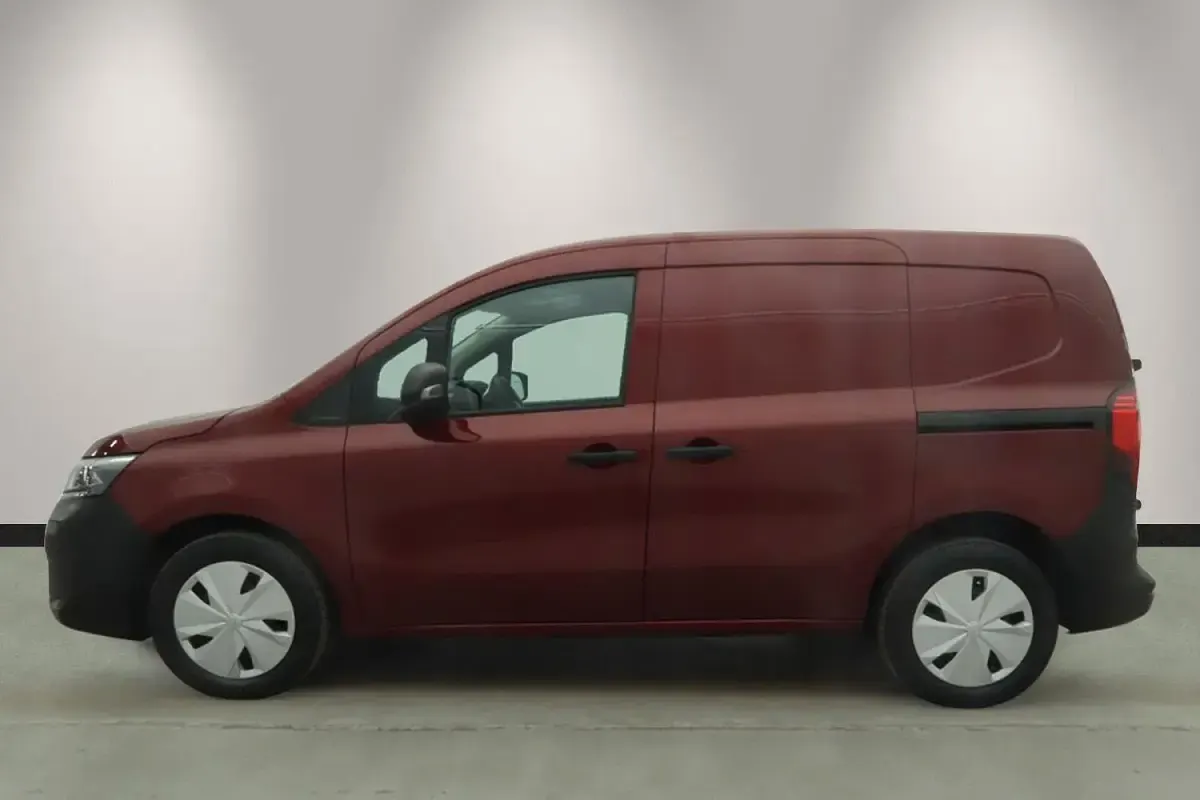 Used Nissan Townstar Acenta 89 kW (122 HP) 2024 Red Van