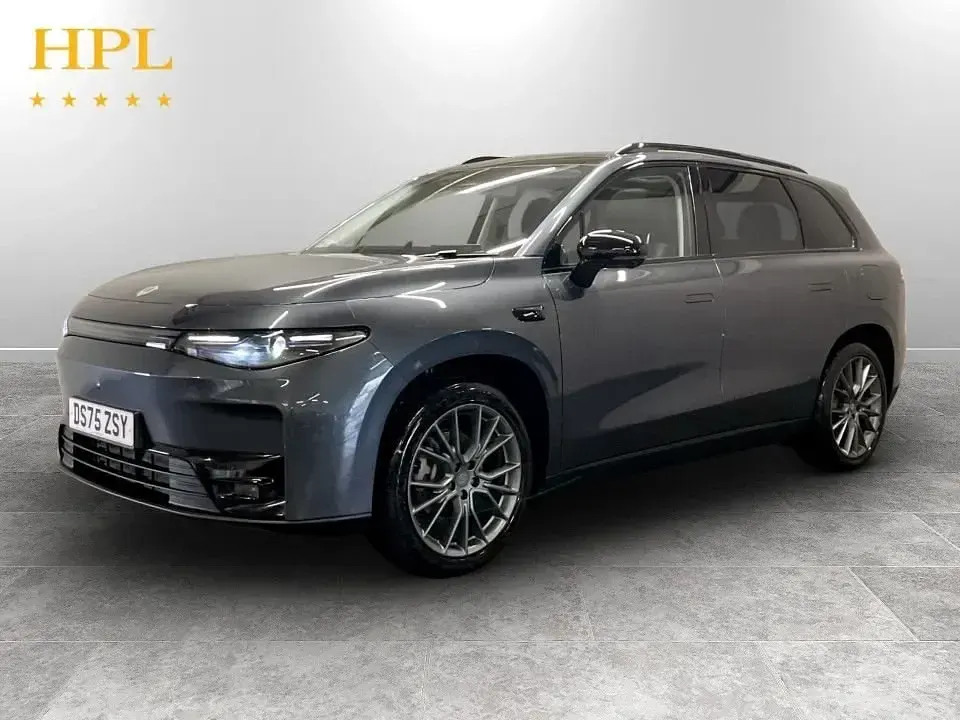 Used Leapmotor C10 160 kW (218 HP) 2025 Grey SUV