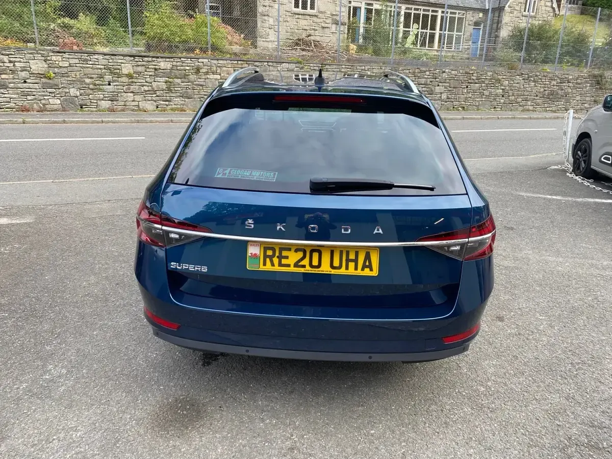 Used Skoda Superb SE L 150 HP (110 kW) 2020 Blue Estate