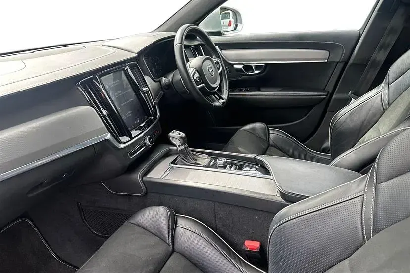 Usado Volvo V90 R-Design 190 CV (139 kW) 2019 Gris Familiar