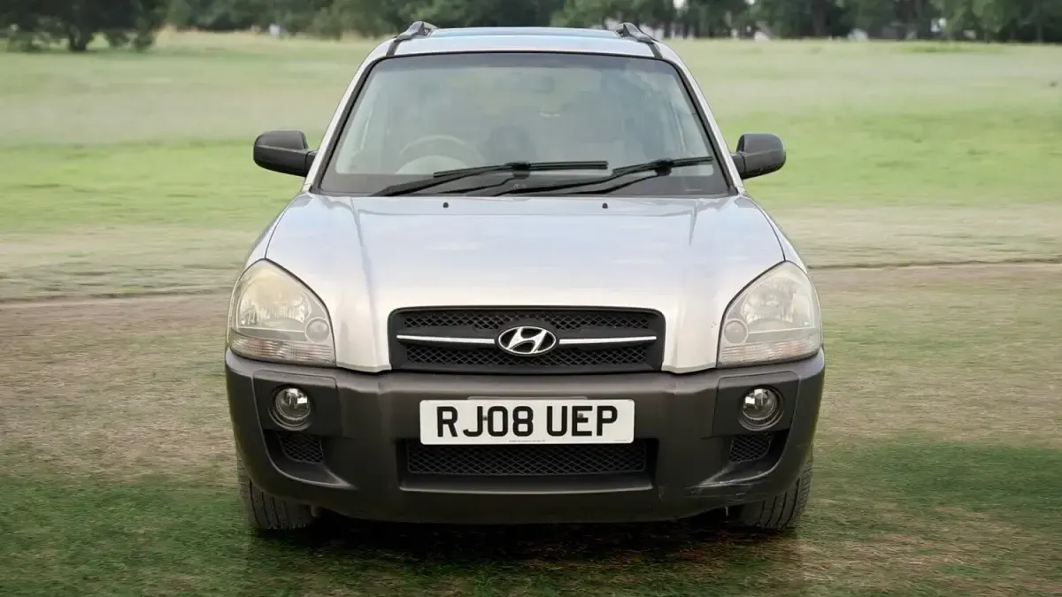 Used Hyundai Tucson 140 HP (102 kW) 2008 Silver SUV