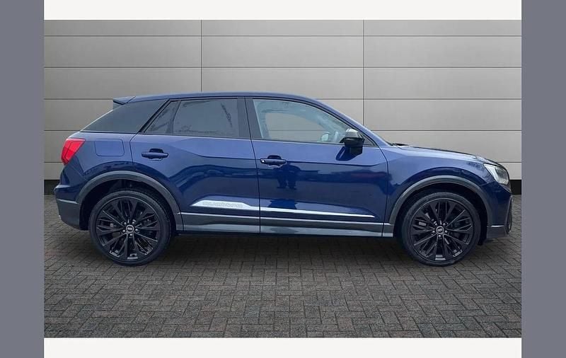 Used Audi SQ2 Black Edition 300 HP (220 kW) 2023 Navarra blue SUV