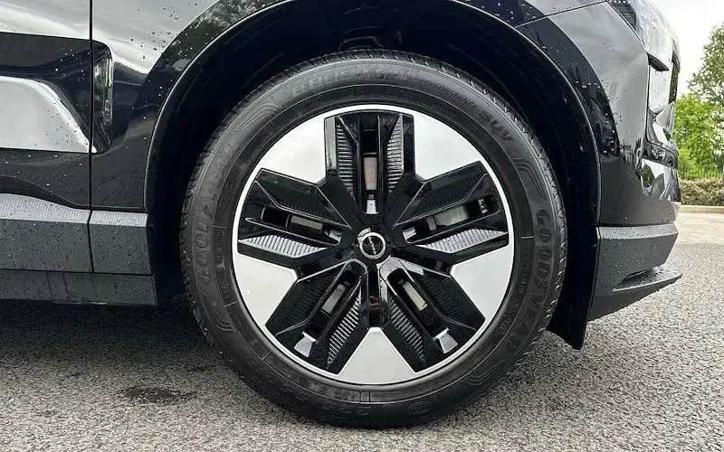 Used Volvo EX30 Core 200 kW (272 HP) 2026 Black SUV