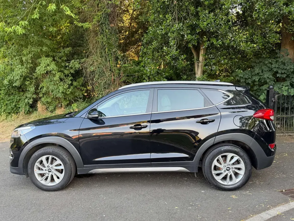 Used Hyundai Tucson Premium 116 HP (85 kW) 2015 Black SUV
