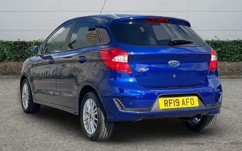 Second-hand Ford Ka Plus Zetec 86 CP (63 kW) 2019 Albastru Hatchback