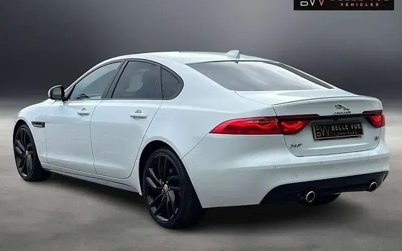 Used Jaguar XF S 300 HP (220 kW) 2015 White Sedan