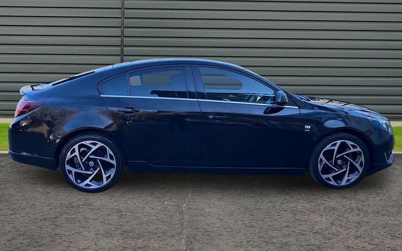 Used Vauxhall Insignia SRi 136 HP (100 kW) 2016 Hatchback