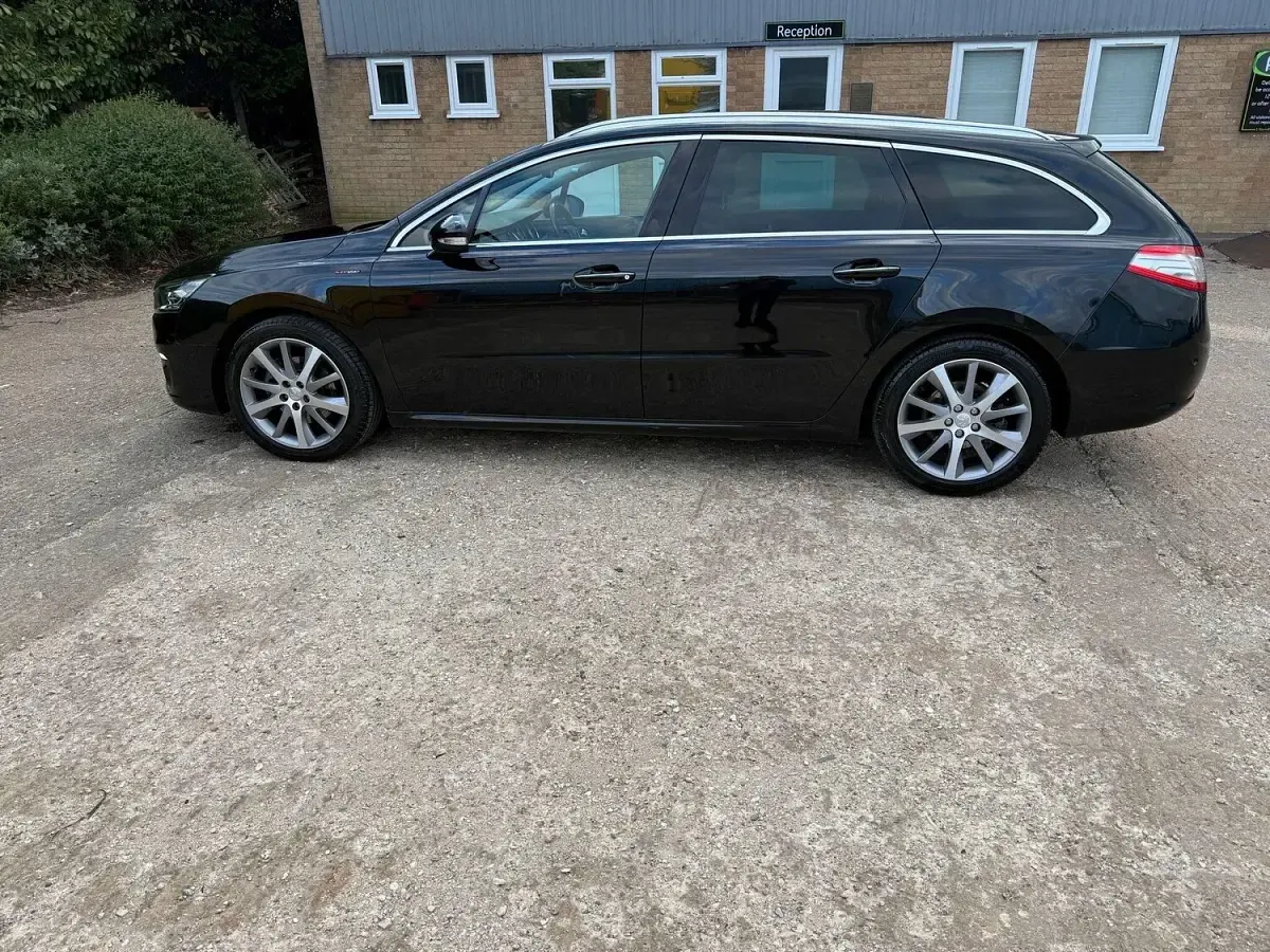 Used Peugeot 508 SW GT-line 150 HP (110 kW) 2017 Black Estate