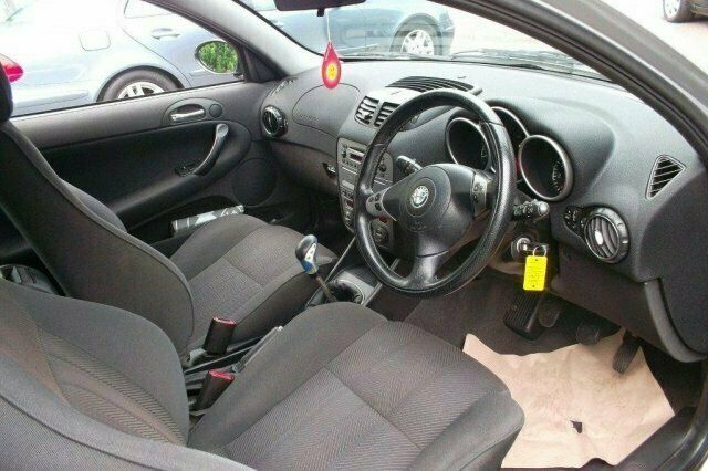 Used Alfa Romeo 147 2001 Hatchback