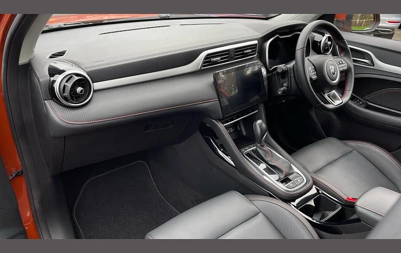 Used MG ZS Exclusive 111 HP (81 kW) 2024 Orange SUV