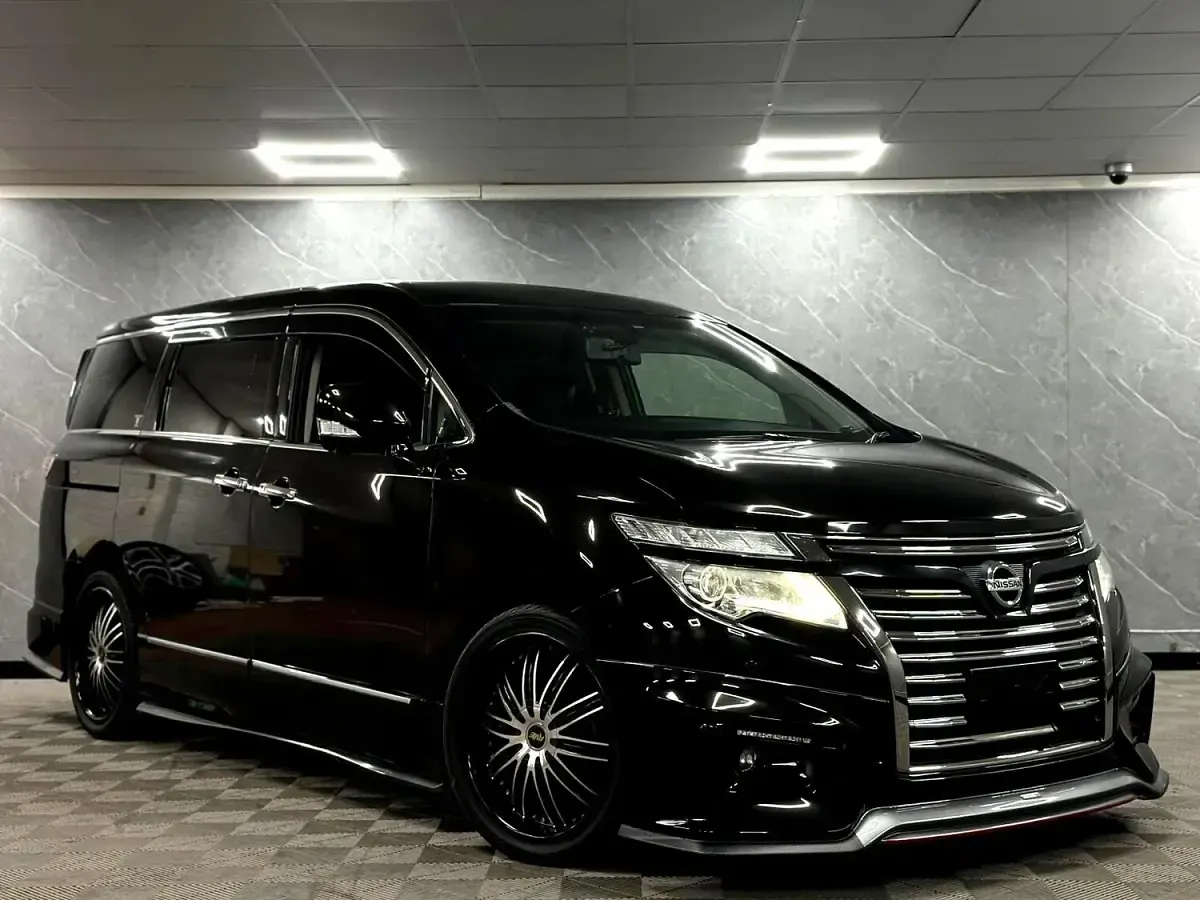 Used Nissan Elgrand Nismo 2026 Black MPV