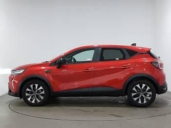 Used Renault Captur Evolution 143 HP (105 kW) 2024 Red SUV
